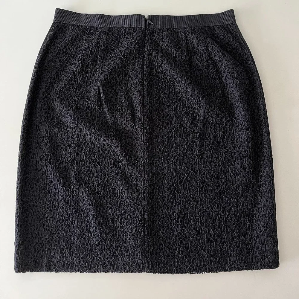 Ann Taylor black lace overlay lined midi pencil skirt 6 slimming sexy classy